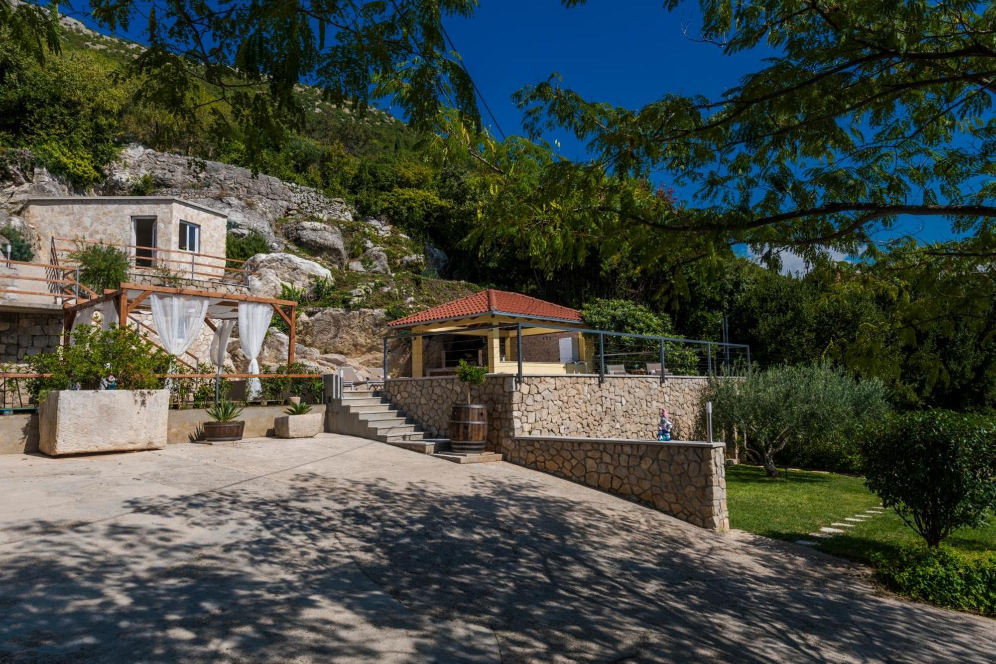 Tea Villa